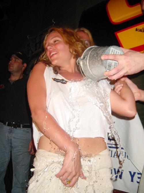 16P Drunk club sluts get wet and wild