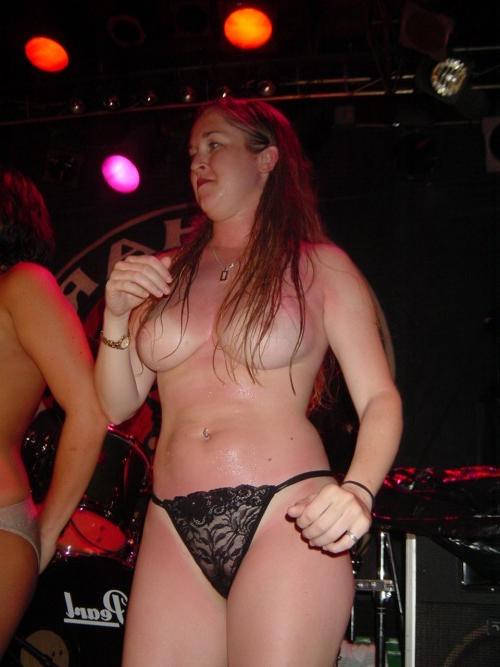 16P Drunk club sluts get wet and wild