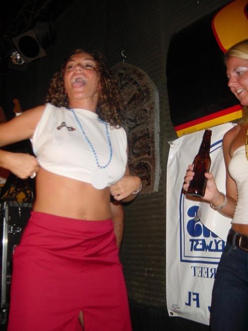 16P Drunk club sluts get wet and wild