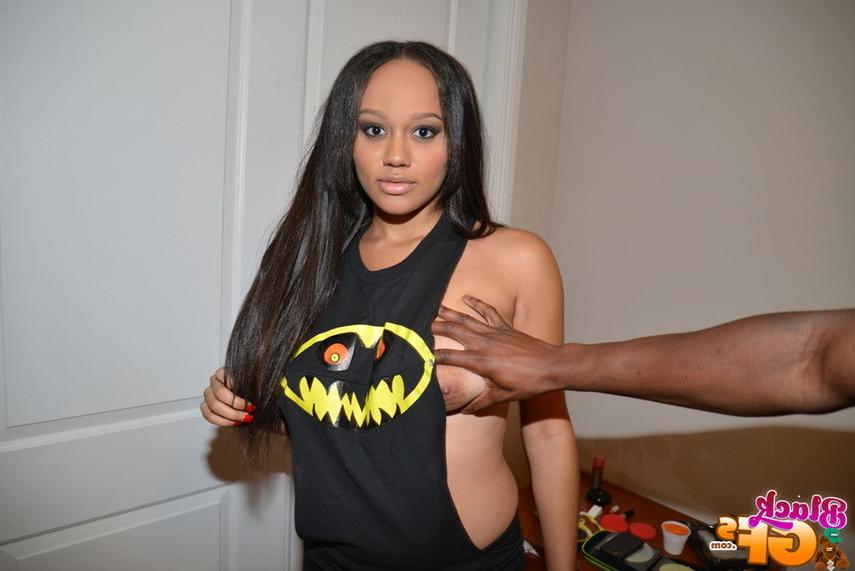 15P Natual titted black chick got fucked
