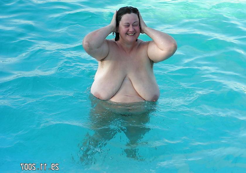 20P Busty women 175 saggy tits special)