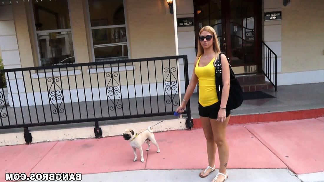 12P Cute Blondie Gets Tricked on the Bus