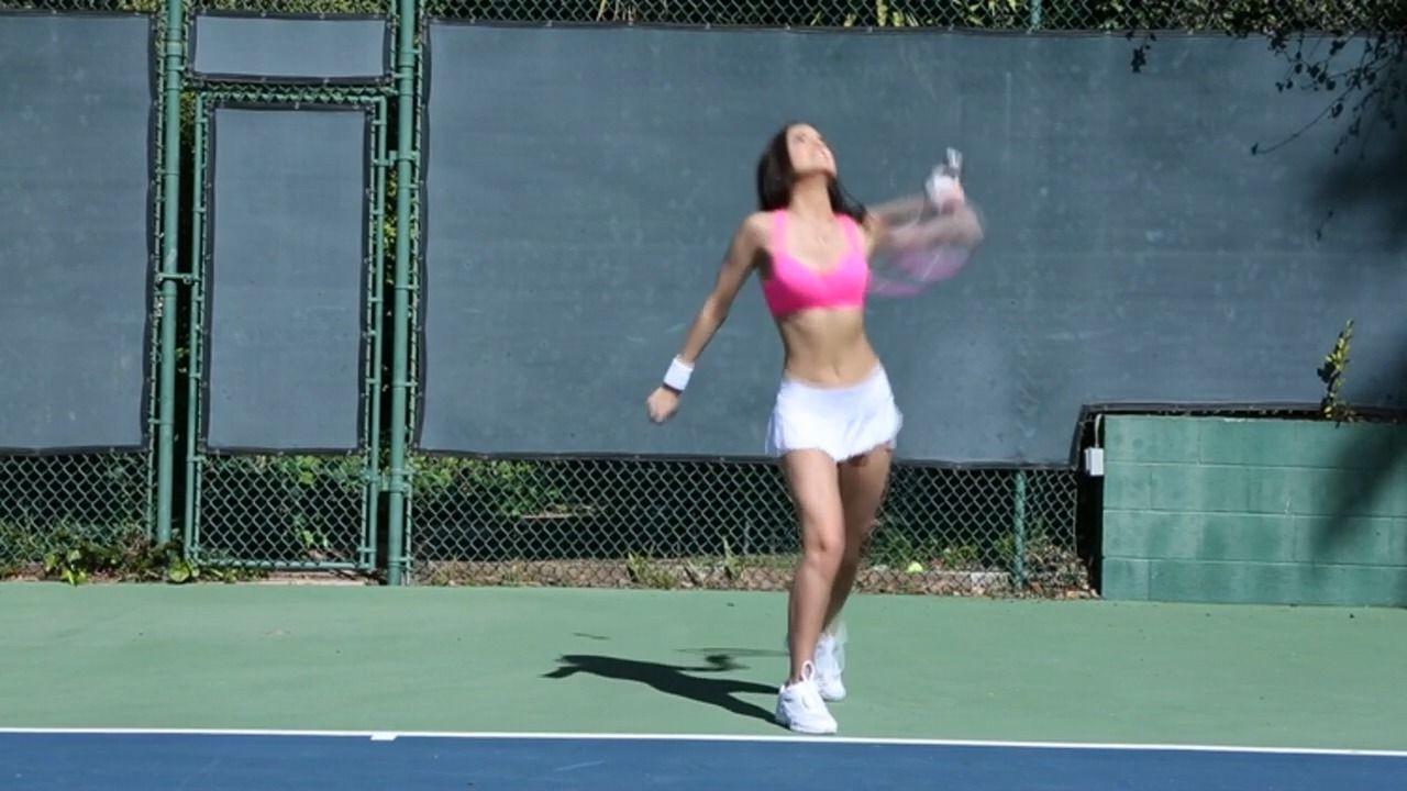 16P Dillion Harper and her coach have their work out
