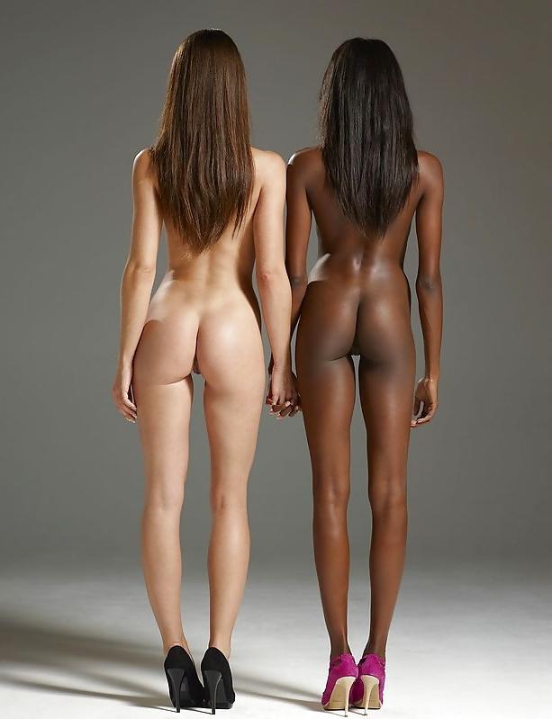 11P 2 Hot Interracial Lesbians with Great Bodies
