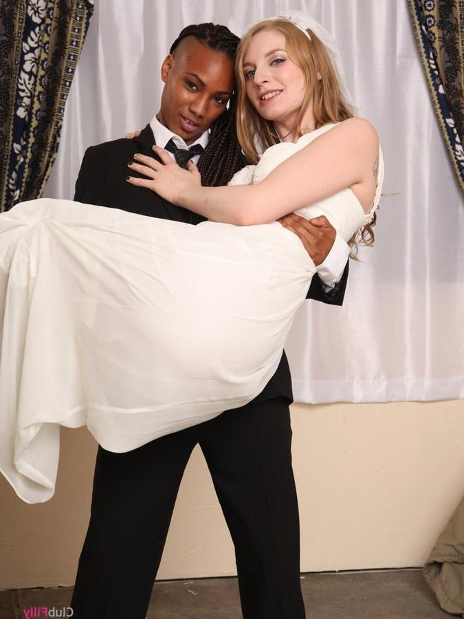 15P Ela Darling and Nikki Darling on their wedding night