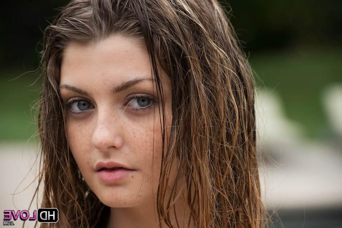 16P Petite erotic teen Staci Silverstone posing