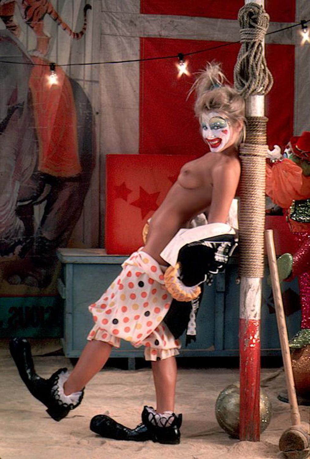 15P Hot blonde play mate in a clown suit
