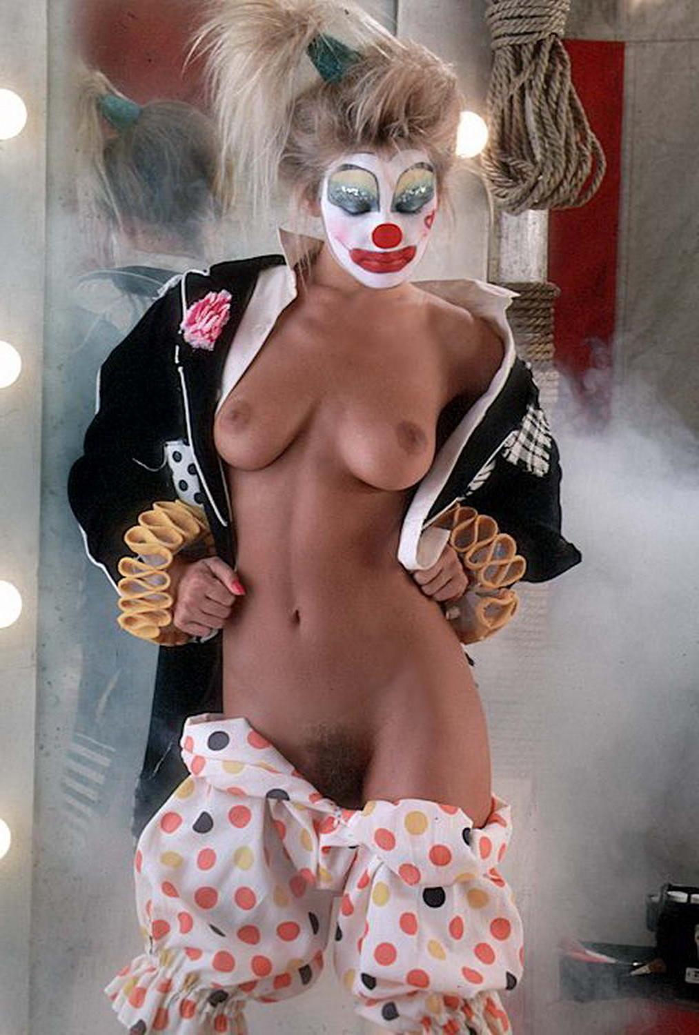 15P Hot blonde play mate in a clown suit