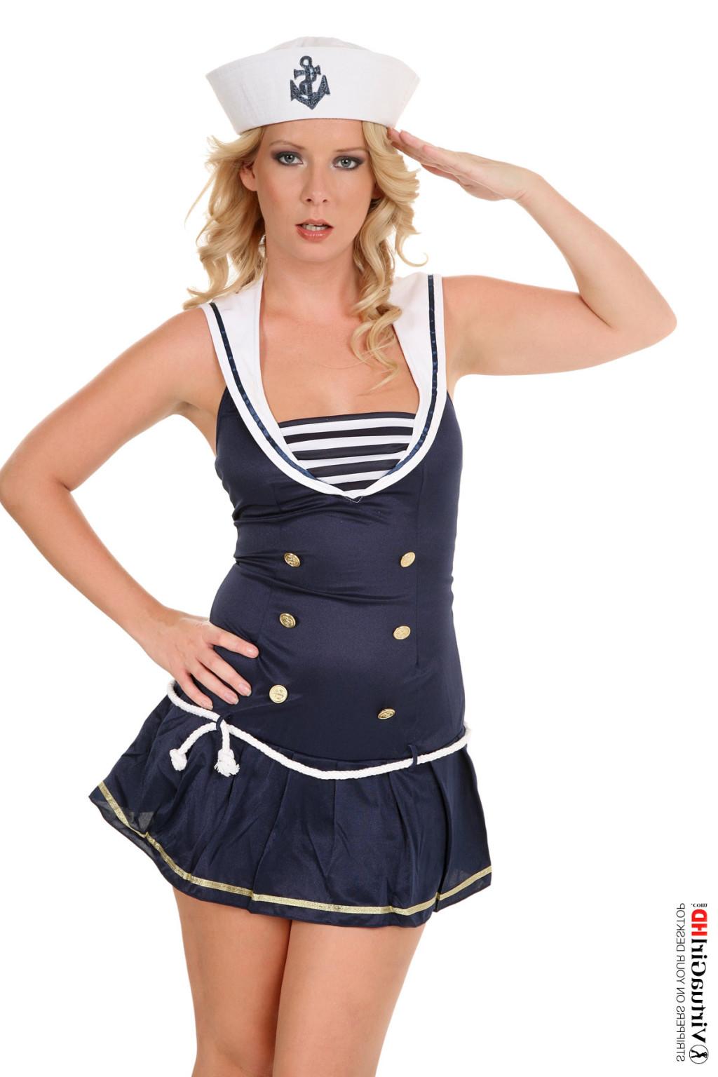 15P Blonde sailor isn't wearing panties