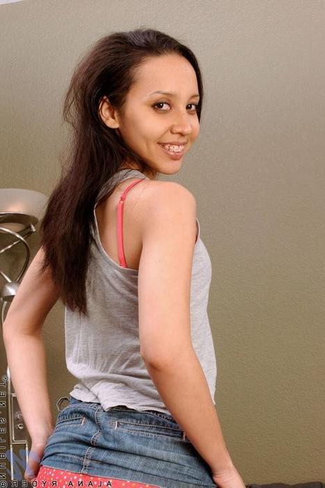 16P Coy Teen Strips