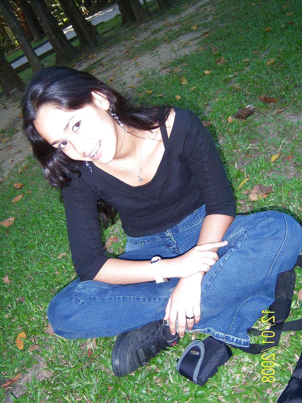 25P Amateurs delights 6 - Latin hottie