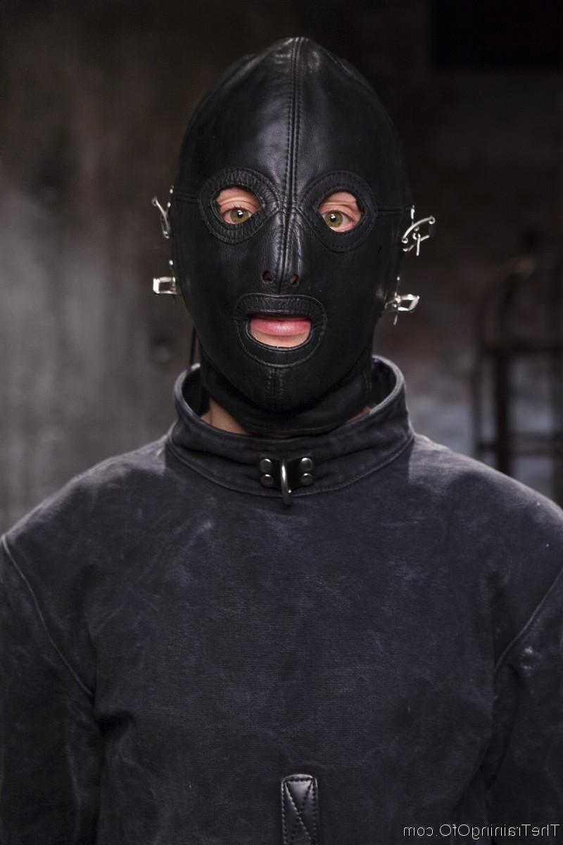 20P Tifereth is no stranger to BDSM but has never been in a porn movie before. She i