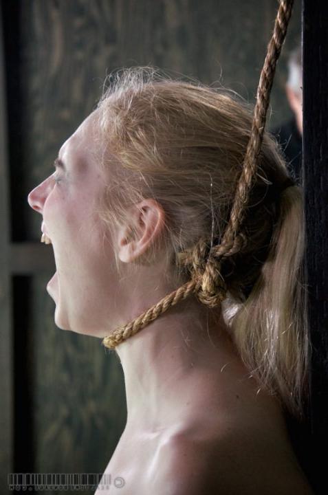 15P Delirious loves intense BDSM and electricity is right up her all