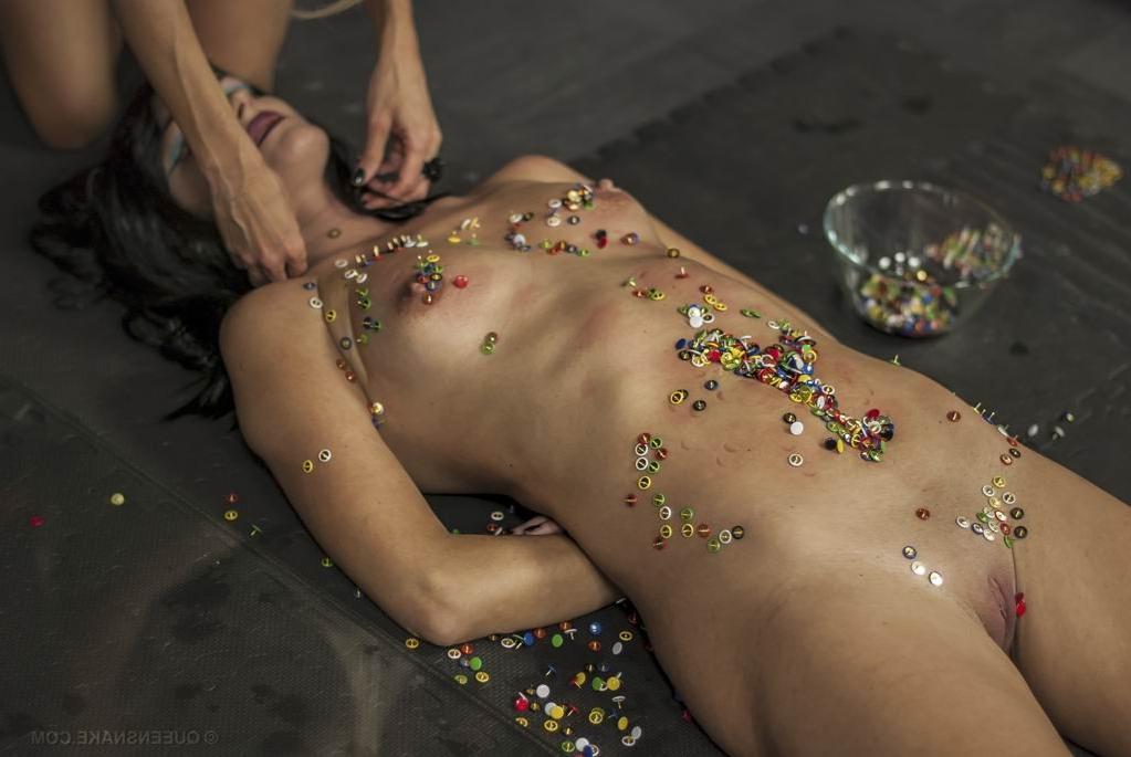 16P kinky bdsm lesbians having fun