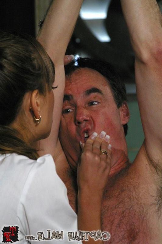 18P Dominant nurse Nika Noire punishes her bitchboy with strapon