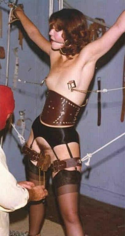 16P Classic BDSM magazine slave girls in tit torture and bondage