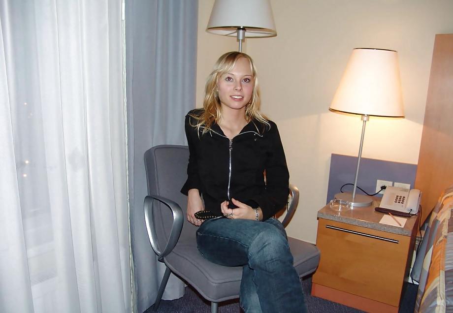 25P First shooting she shows everything and gets fucked