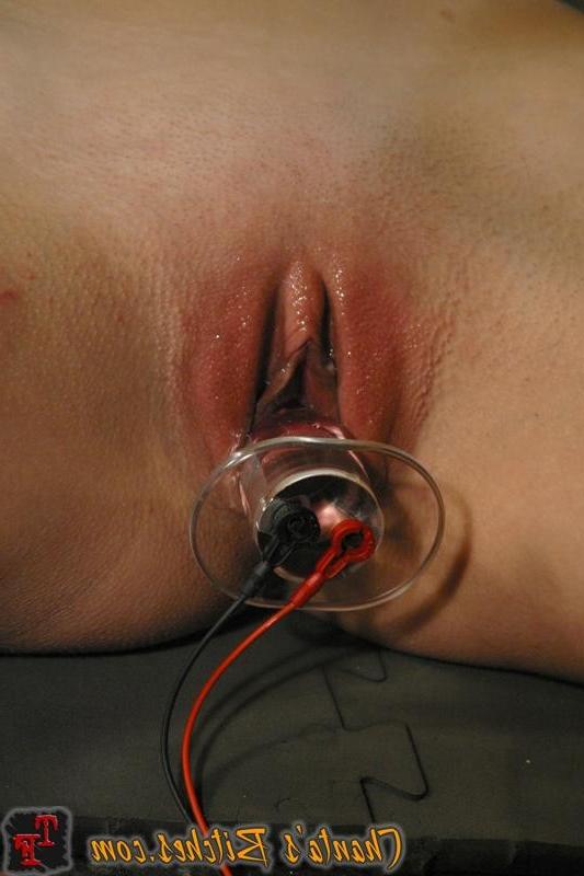 18P Laila Mason introduced to lesbian BDSM by Chanta Rose