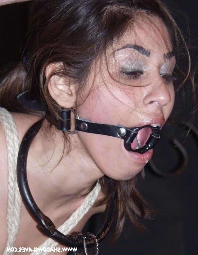 16P Sahara Knite nude whipping in indian bdsm of famous GOT pornstar