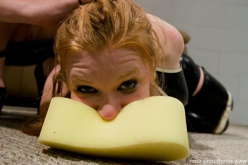 15P Mistress wires Madison Youngs pussy after stripping latex dress