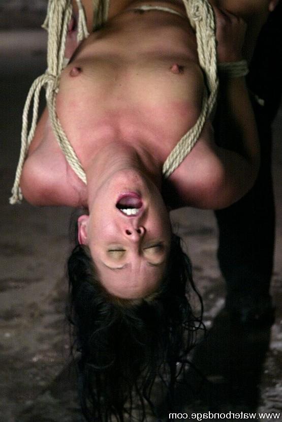 15P Julie Night sub submits to bondage with whipping and cold water