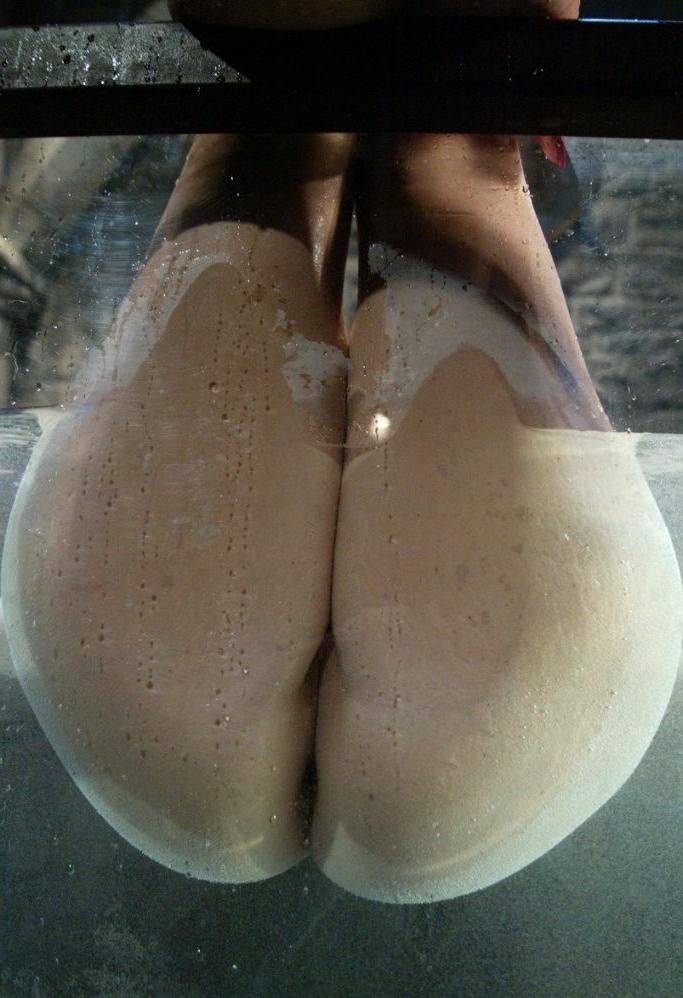 15P Hot Water Bondage Slaves Strapped Tied Up And Submerged Freaky Bdsm