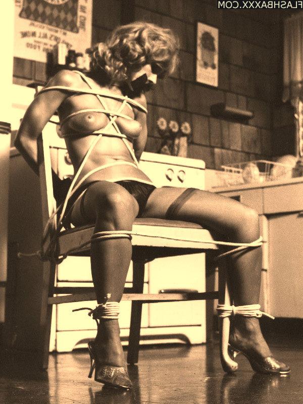 15P retro bdsm