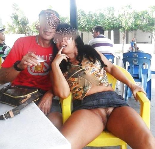 25P Ela gosta de Monstrar a Buceta - demonstrating her pussy