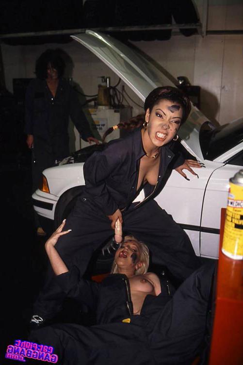 17P BDSM lesbian orgy with sweet bitches licking cunts
