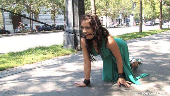 15P BDSM slave Lea Lexis led around like a dog in public