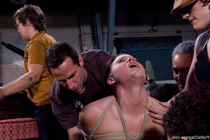 18P Public bondage with a hot chick and kinky BDSM