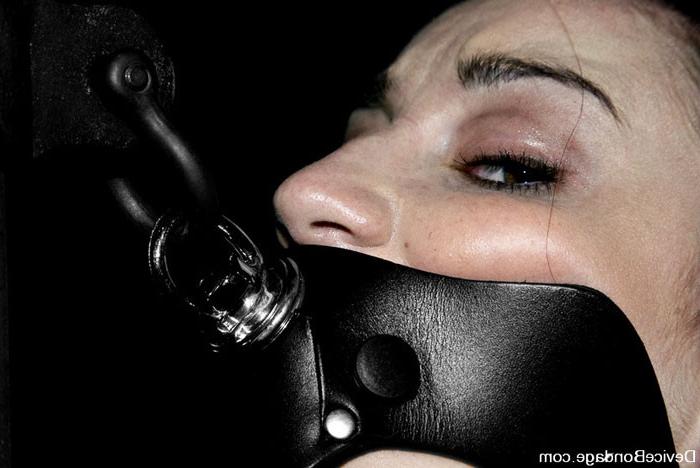 15P BDSM subslut Natalie Minx gets flogged and ballgagged