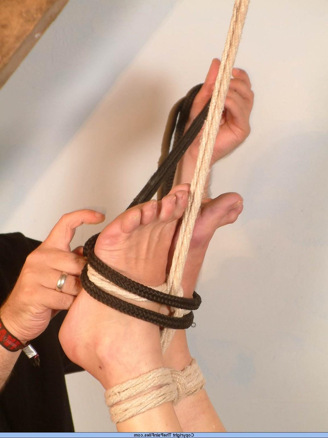 16P BDSM Slavegirl Shaz in bound foot punishment and needle torments