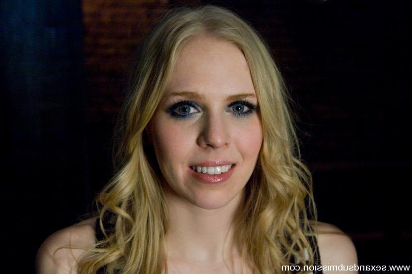 15P Blonde pornstar Sarah Jane Ceylon gets fucked in bondage
