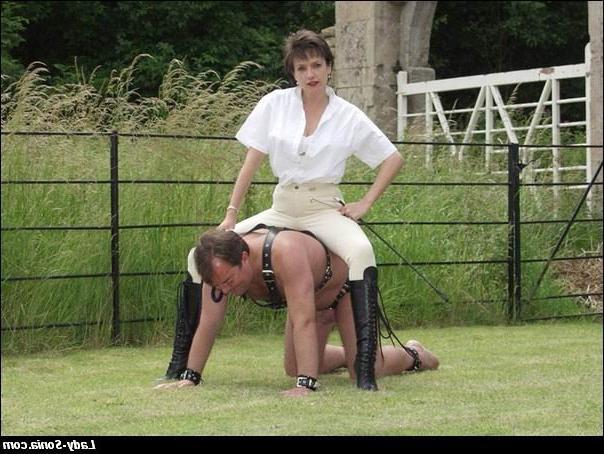 16P BDSM Mistress dominating her slave outside
