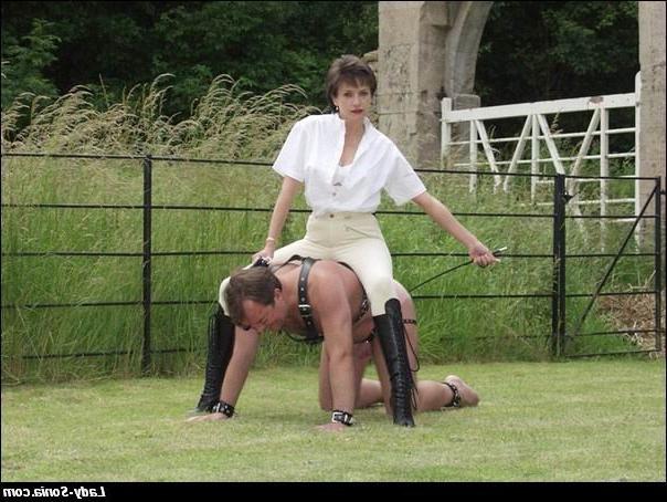 16P BDSM Mistress dominating her slave outside