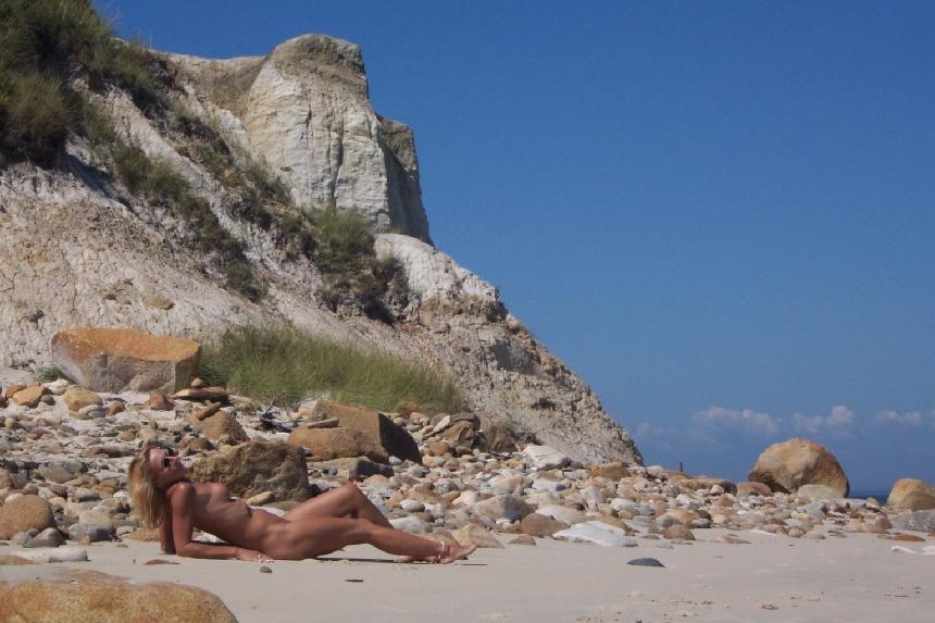 15P Warning -  real unbelievable nudist photos and videos