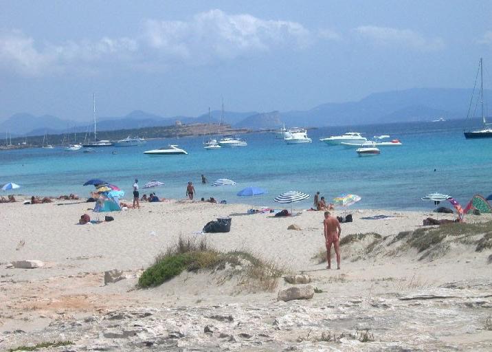 14P Warning -  real unbelievable nudist photos and videos
