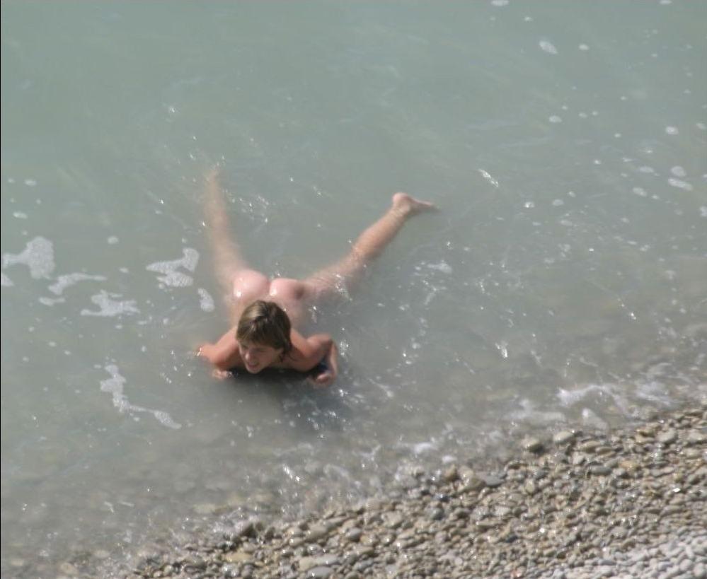 15P Warning -  real unbelievable nudist photos and videos