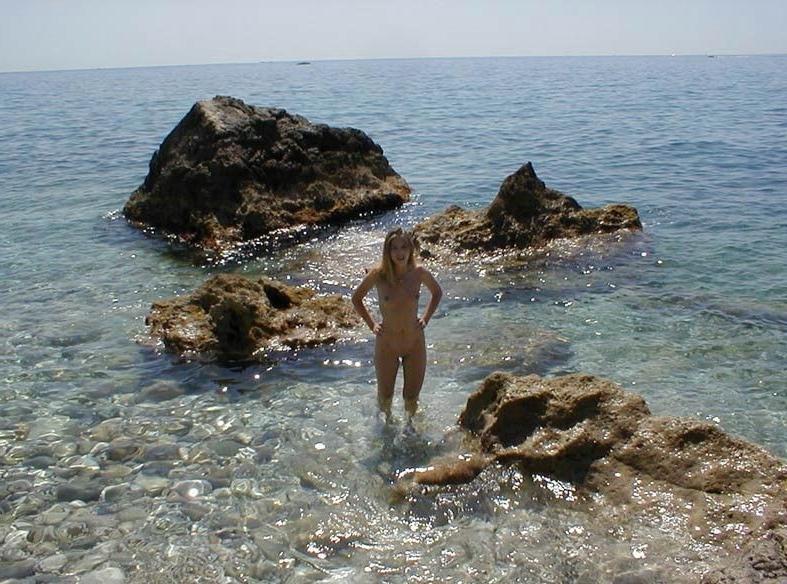 15P Warning -  real unbelievable nudist photos and videos