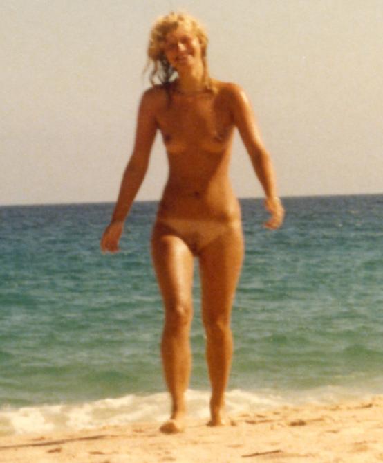 15P Warning -  real unbelievable nudist photos and videos