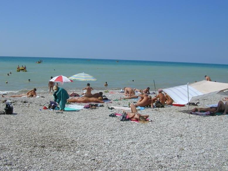 13P Warning -  real unbelievable nudist photos and videos