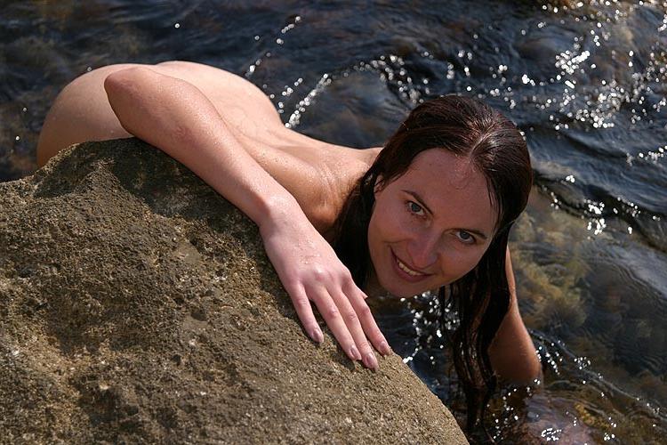 15P Warning -  real unbelievable nudist photos and videos