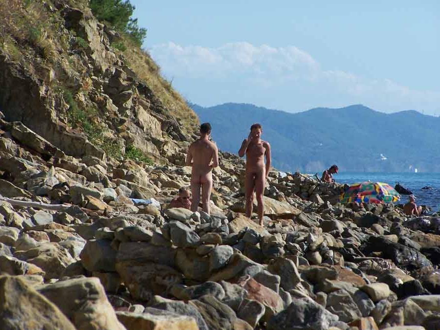 15P Warning -  real unbelievable nudist photos and videos