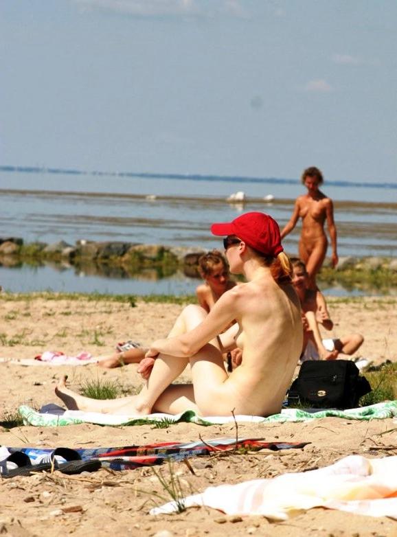 15P Warning -  real unbelievable nudist photos and videos