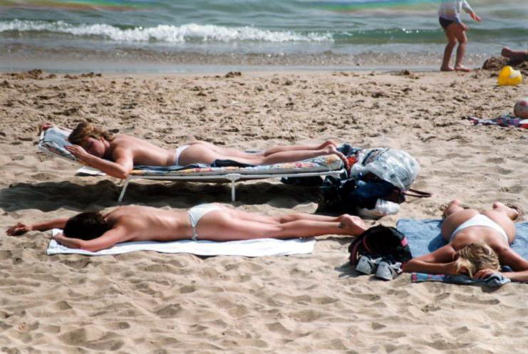 15P Warning -  real unbelievable nudist photos and videos