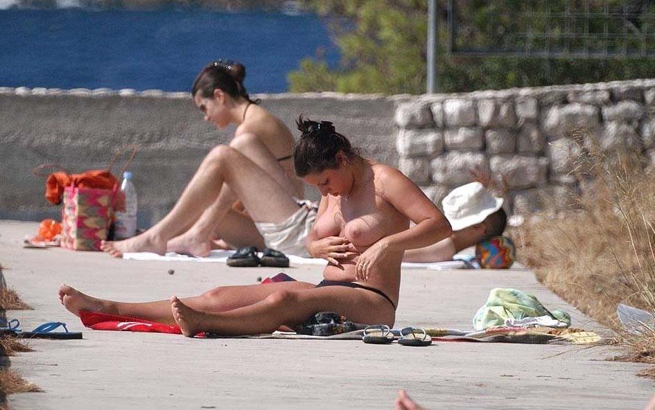 15P Warning -  real unbelievable nudist photos and videos