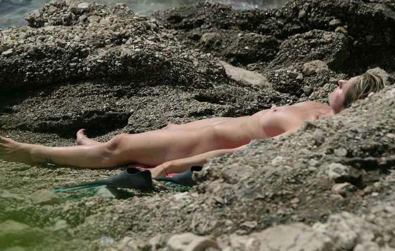 15P Warning -  real unbelievable nudist photos and videos