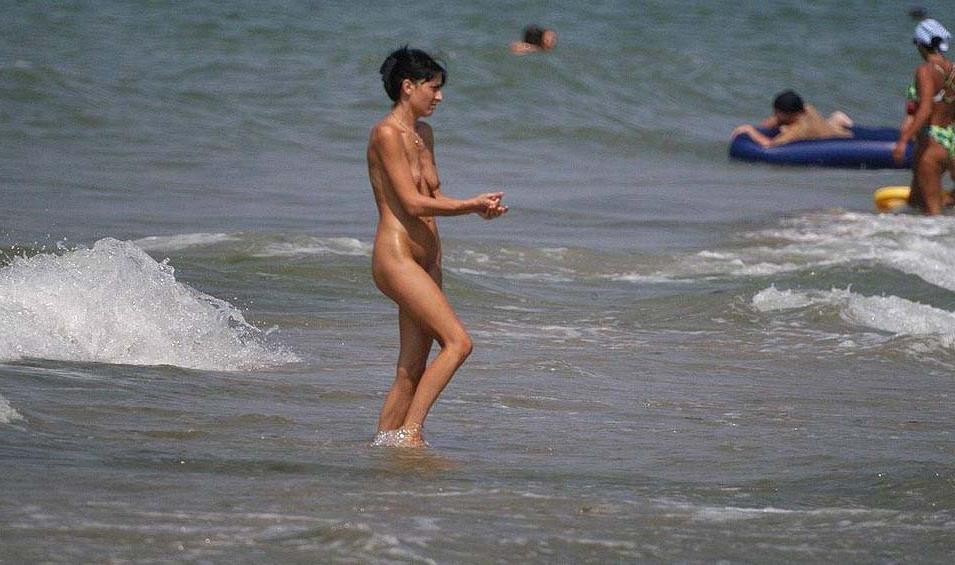 15P Warning -  real unbelievable nudist photos and videos