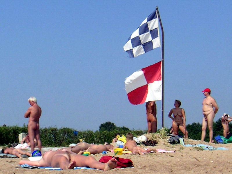15P Warning -  real unbelievable nudist photos and videos
